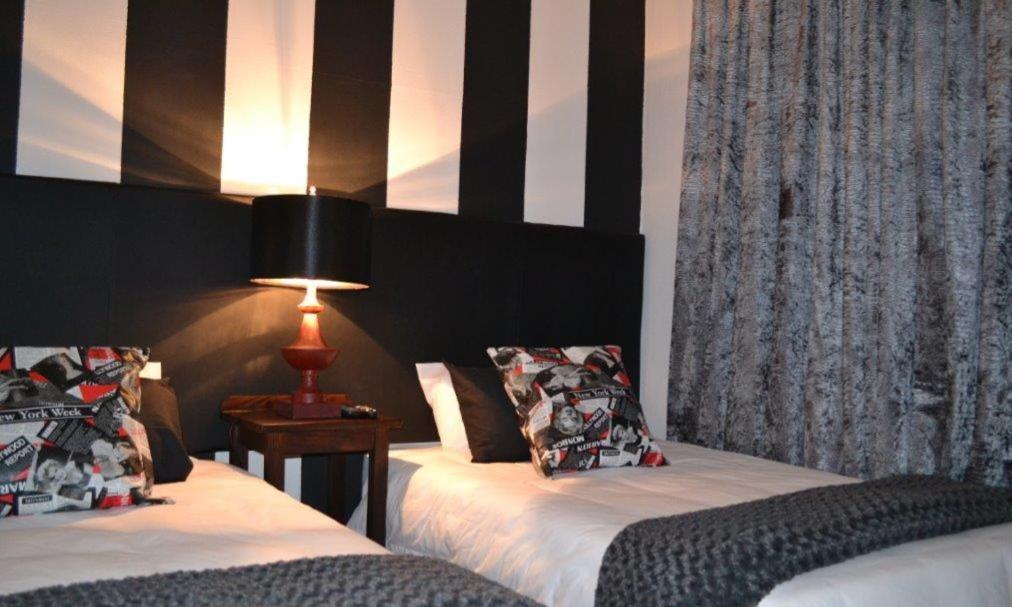 7 Cities Guesthouse クラドック エクステリア 写真